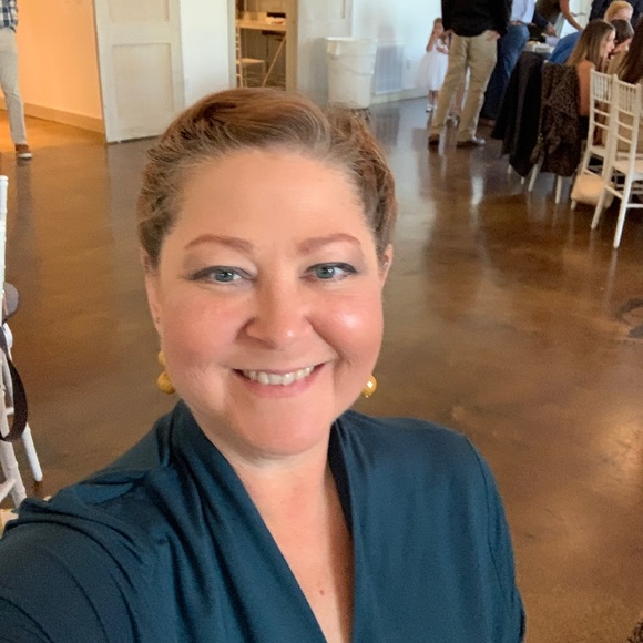 Meet your Posher, Lauri - Picture 1 of 1